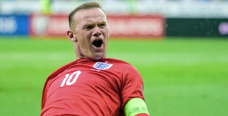 Rooney a marqué contre la Slovénie lors de la 6e journée des Eliminatoires de l'Euro 2016.